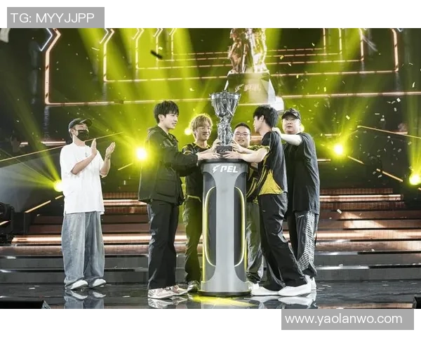 职业联赛特别报道：探寻BLG从崛起到辉煌的成长历程与背后故事