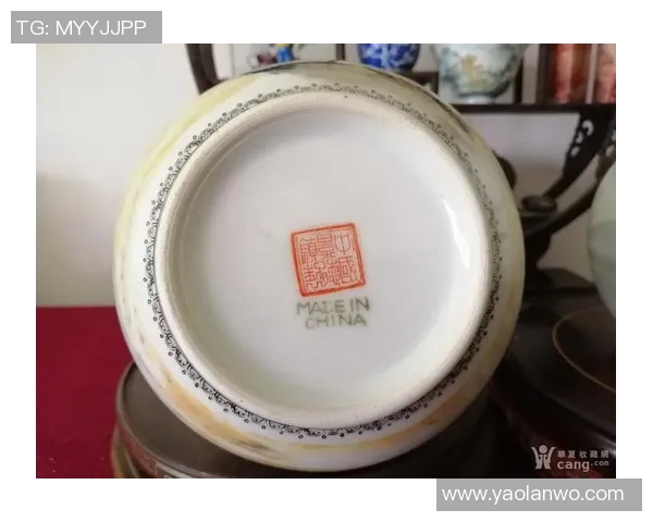中国足球明星瓷器摆件的艺术魅力与收藏价值探讨